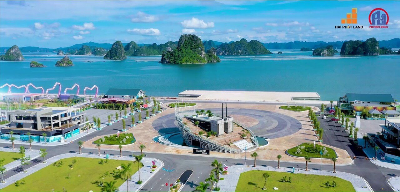 Quảng trường trung tâm khu đô thị Phương Đông Vân Đồn