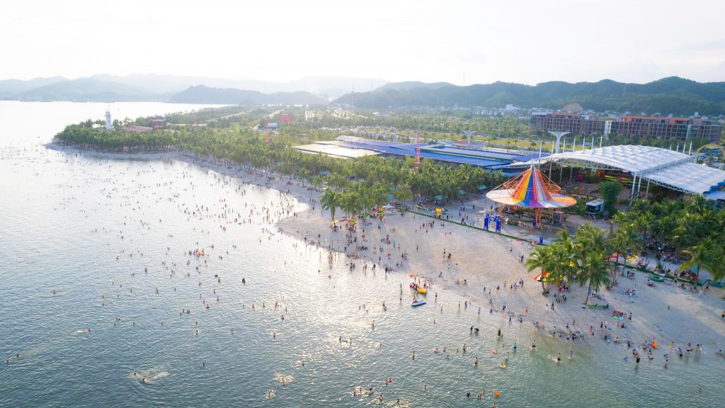 Phương Đông Vân ĐỒn Bãi Tắm