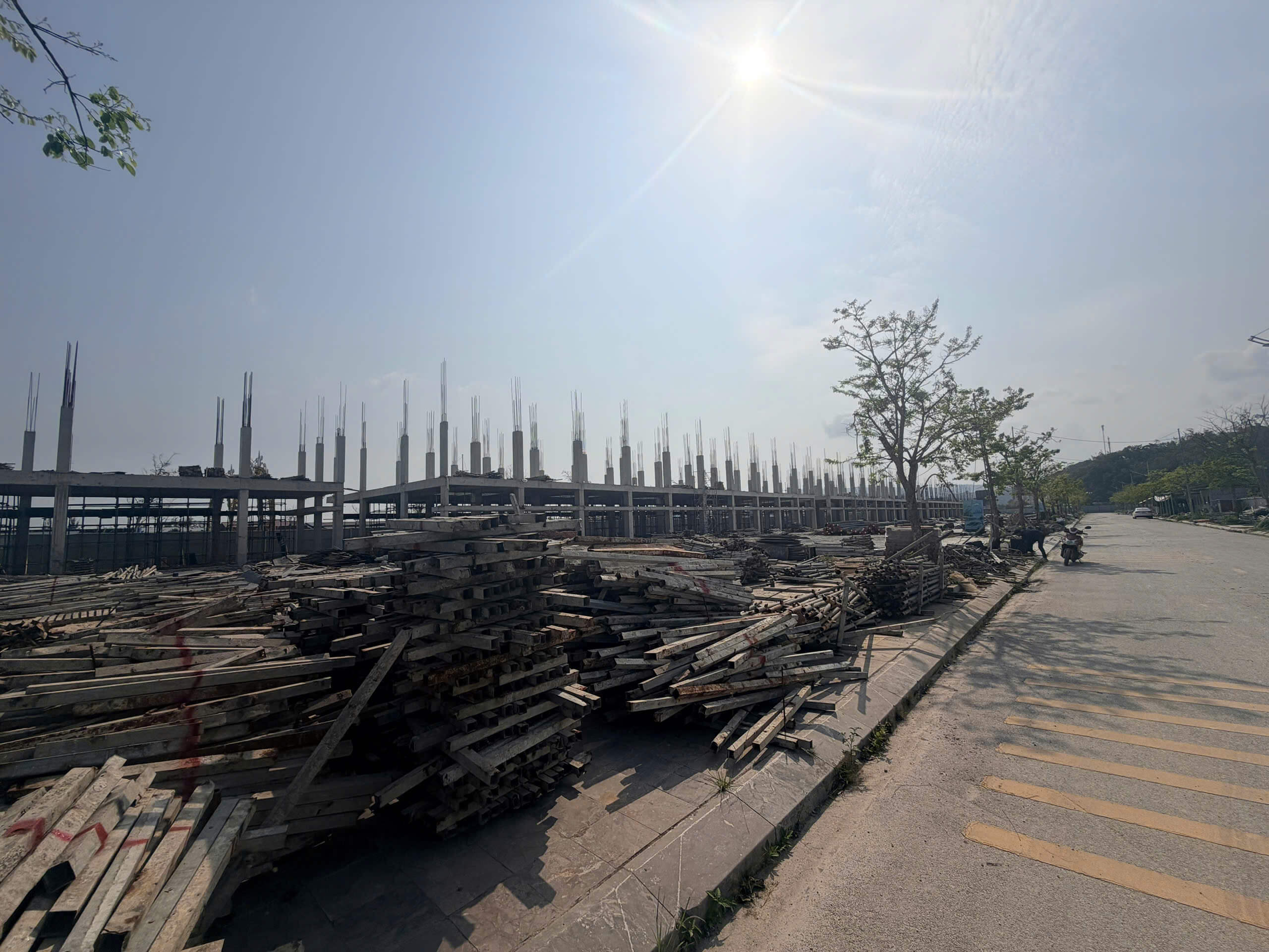 Tiến độ Shophouse Phương Đông Vân Đồn